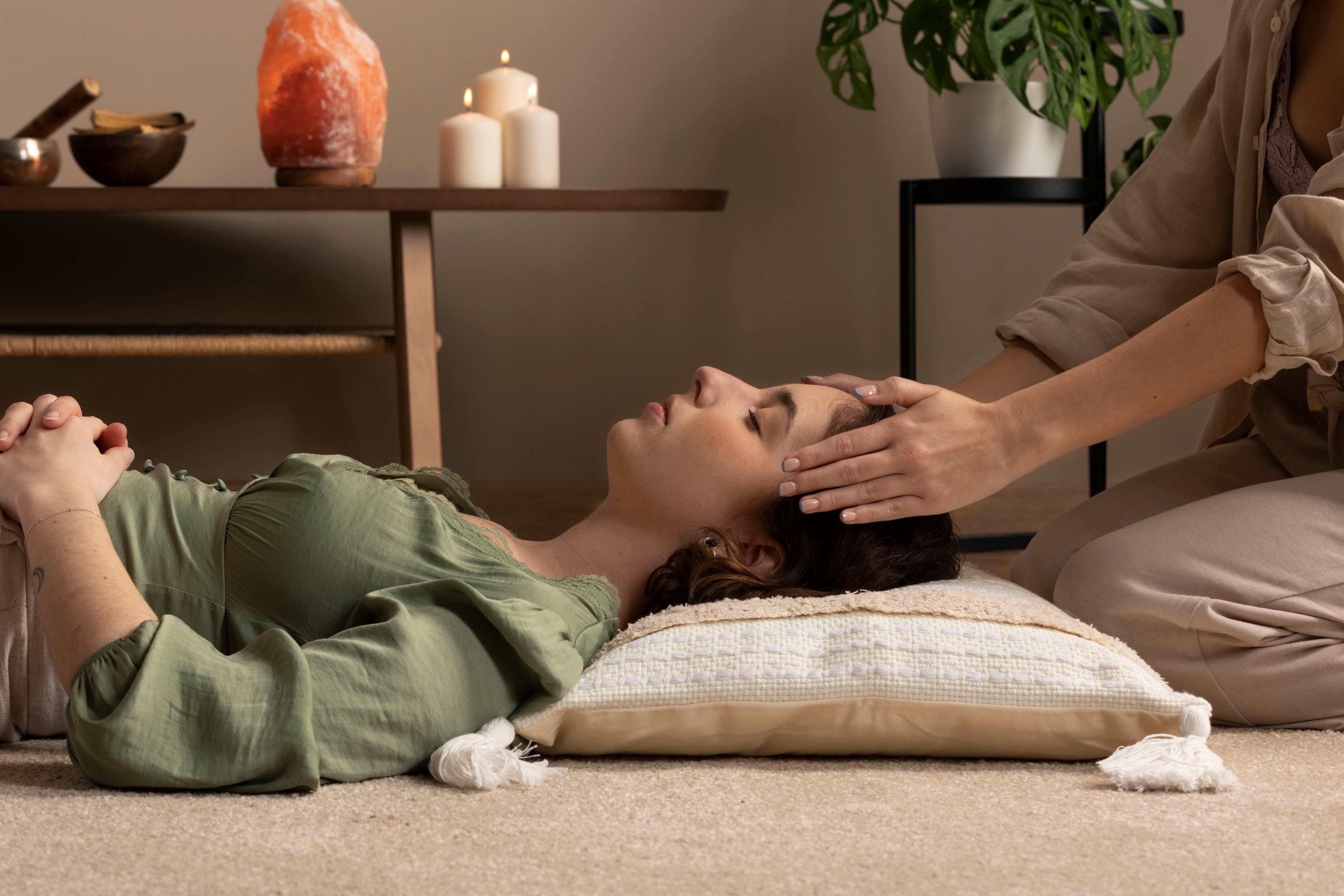 Reiki healing session